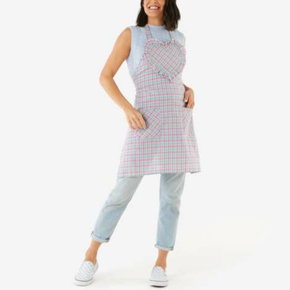 Apron with Plaid Heart